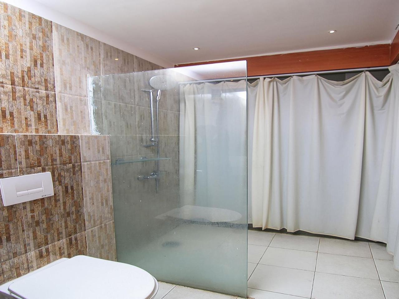 Oyo 3683 De Global Park Hotel Hasanganj Luaran gambar