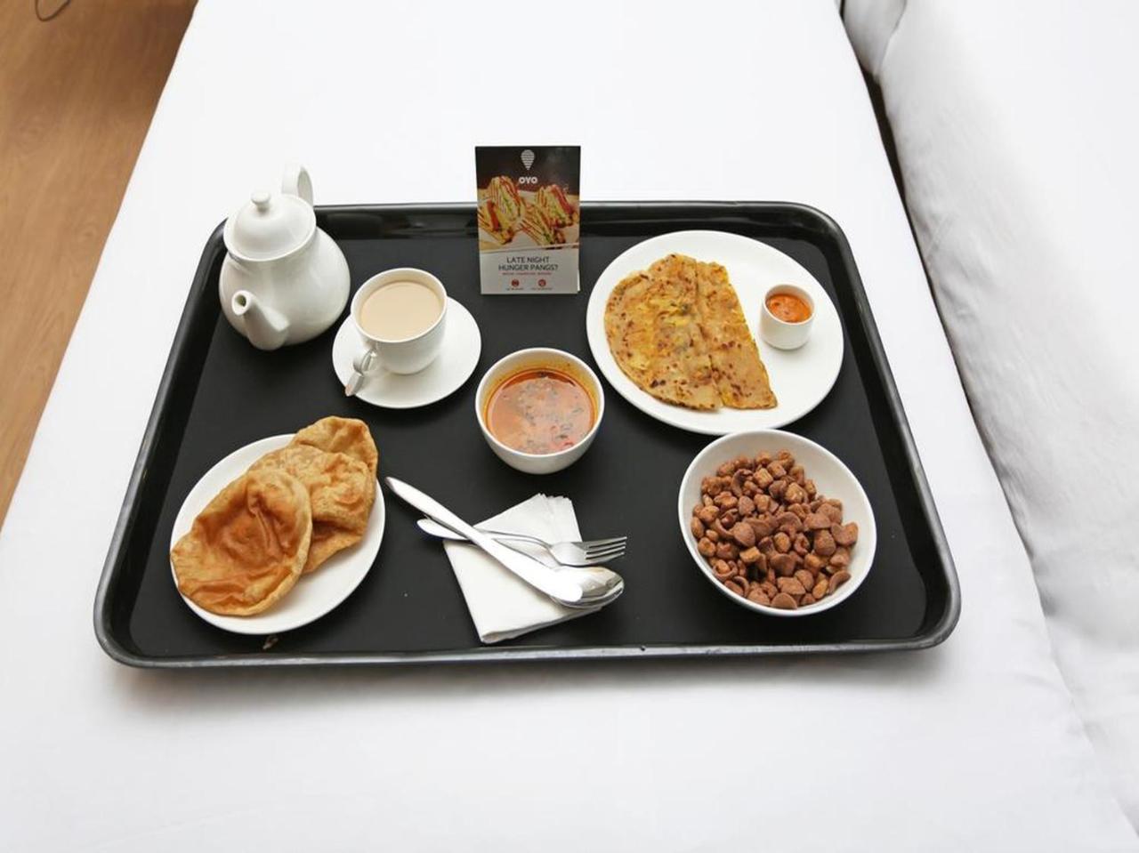 Oyo 3683 De Global Park Hotel Hasanganj Luaran gambar